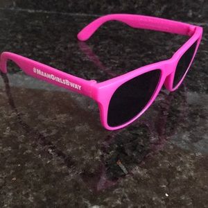 Mean girls sunglasses